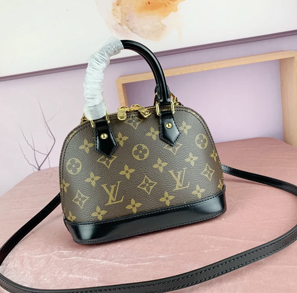 ルイヴィトンバッグ正面デザイン